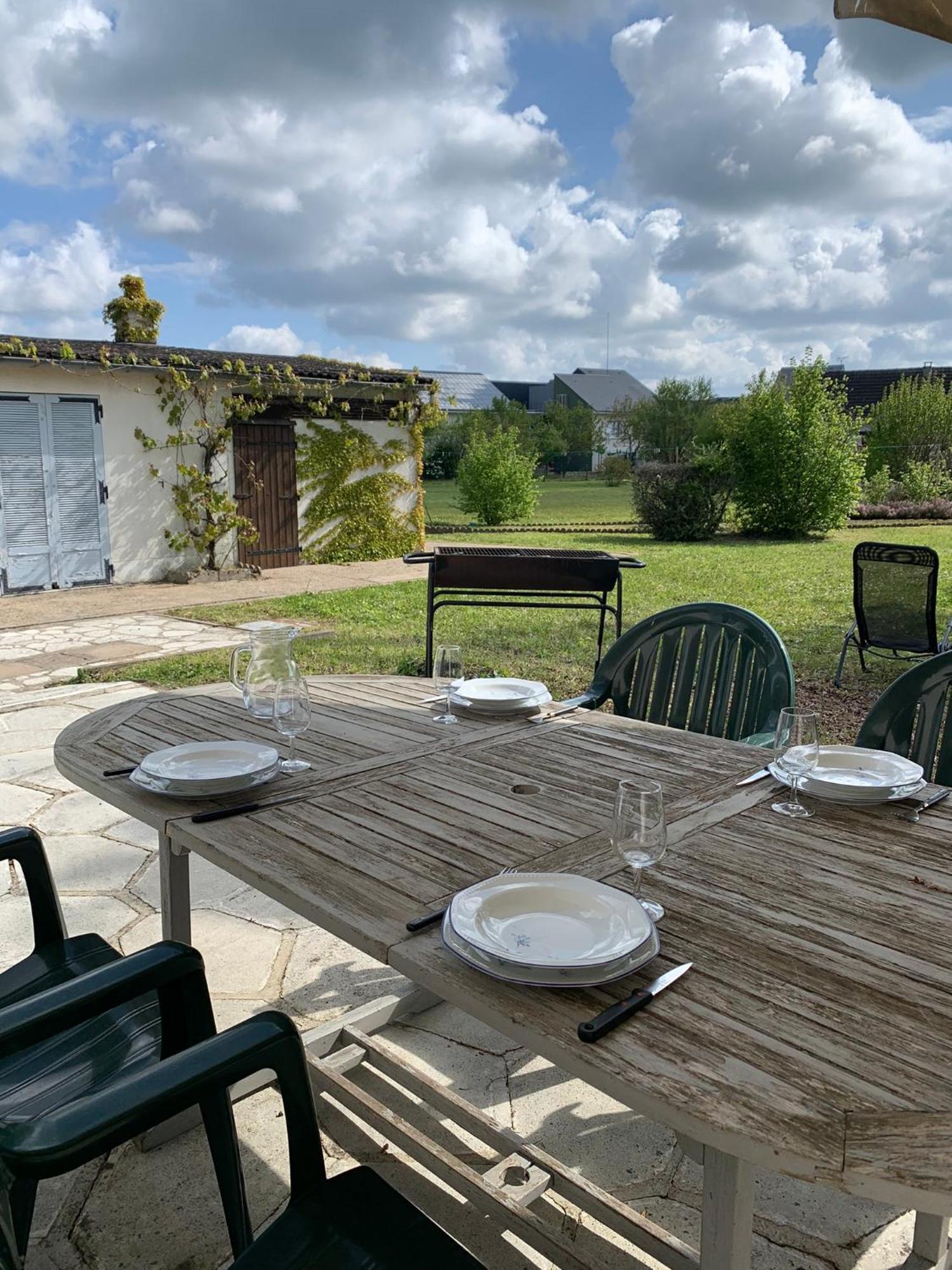 Villa Les Cormiers à Chailles  Extérieur photo